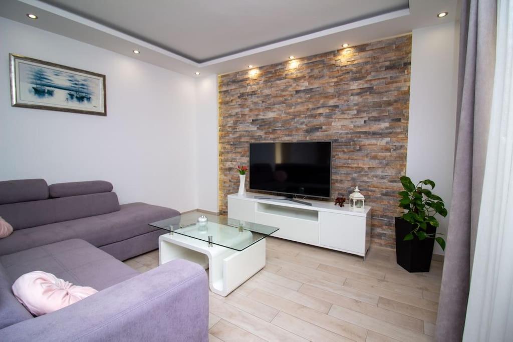 Apartment Tihana *